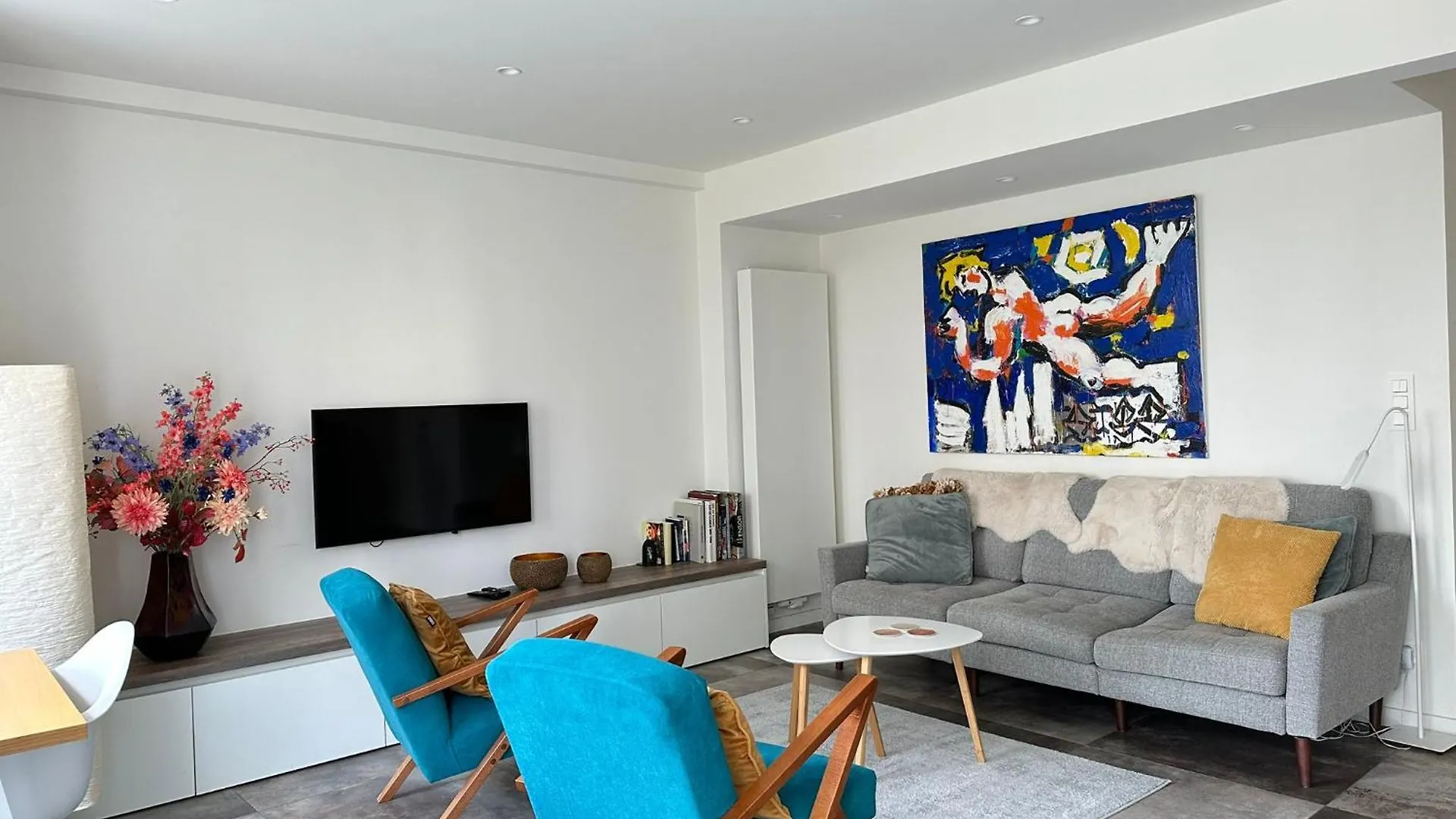 Renewed Luxurious Apartment At Casino Oostende 0*,  België
